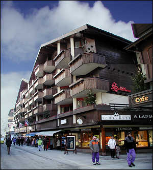 Hotel Schweizerhof on main street